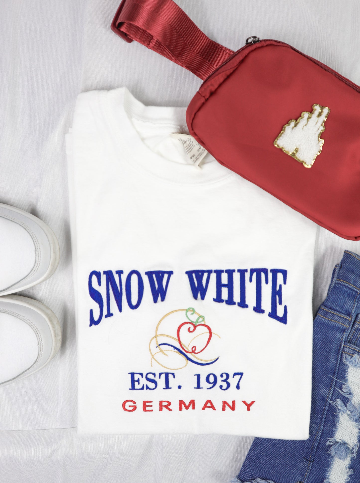 Snow White - Embroidered T-Shirt